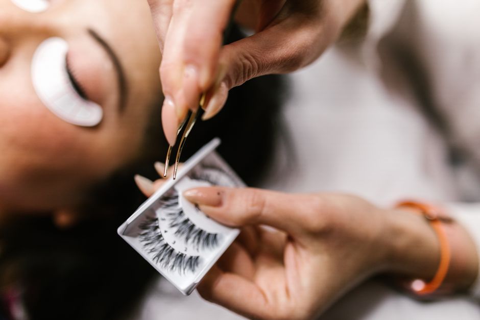 lash extension salon